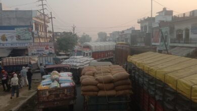 मंडी समिति में लगता है जाम