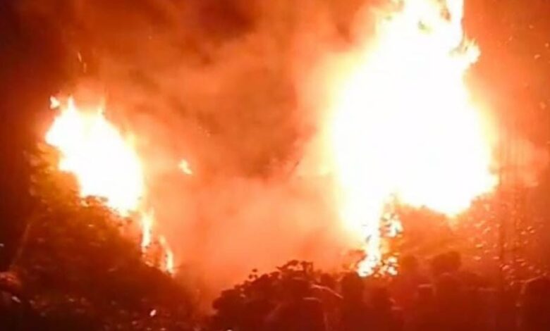 झोपड़ी में लगी आग