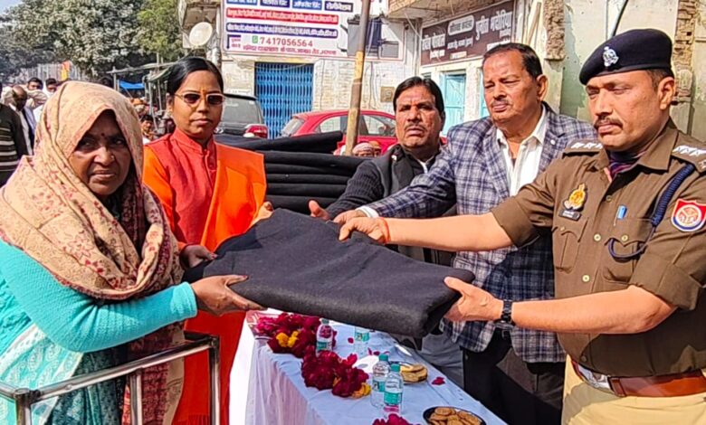 कंमल को वितरण किया गया