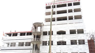 भूमि पूजन करके झंडा फहराया गया