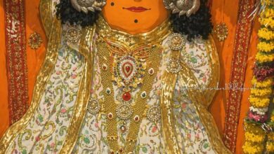 ददरौआ सरकार डॉक्टर के नाम से भी जाना जाता है।