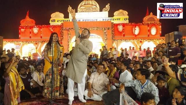 कन्हैया मित्तल द्वारा गाए हुए भजनों में शमा बांधकर लोगों को मनमोहित किया 