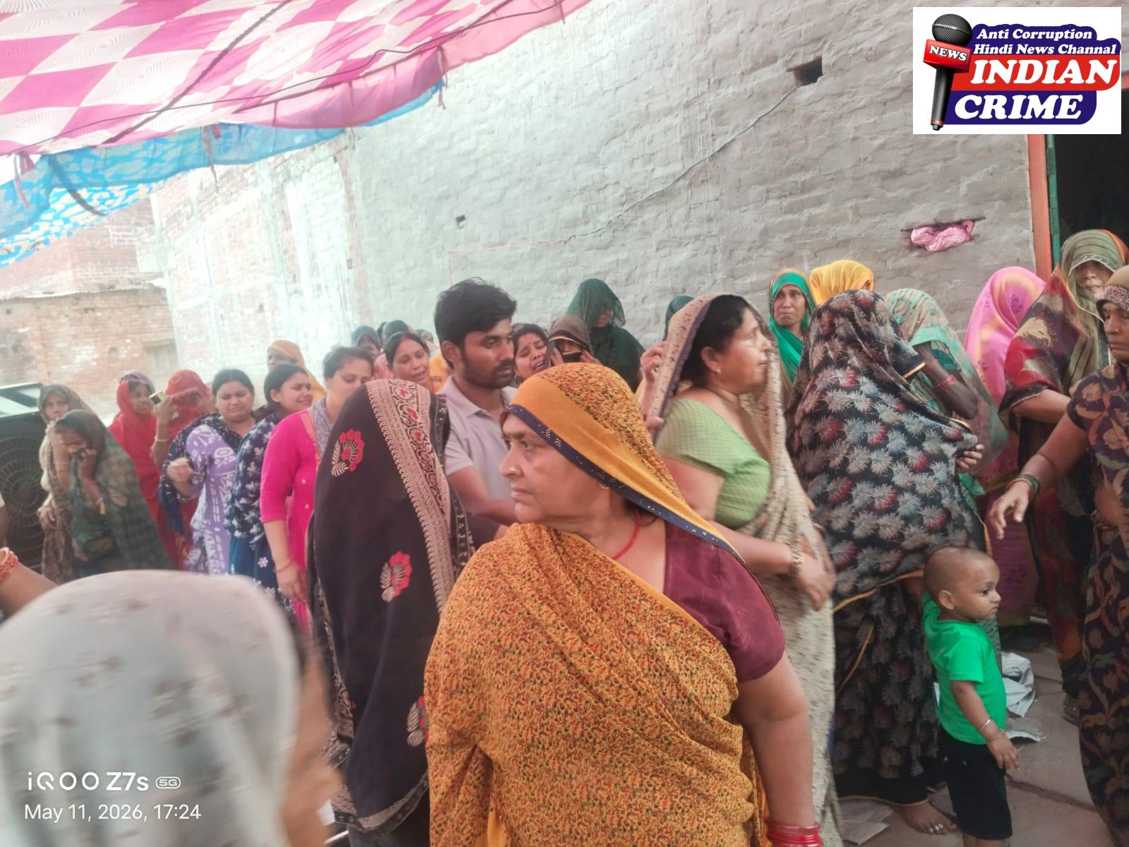 परिवार में रो रो के बुरा हाल